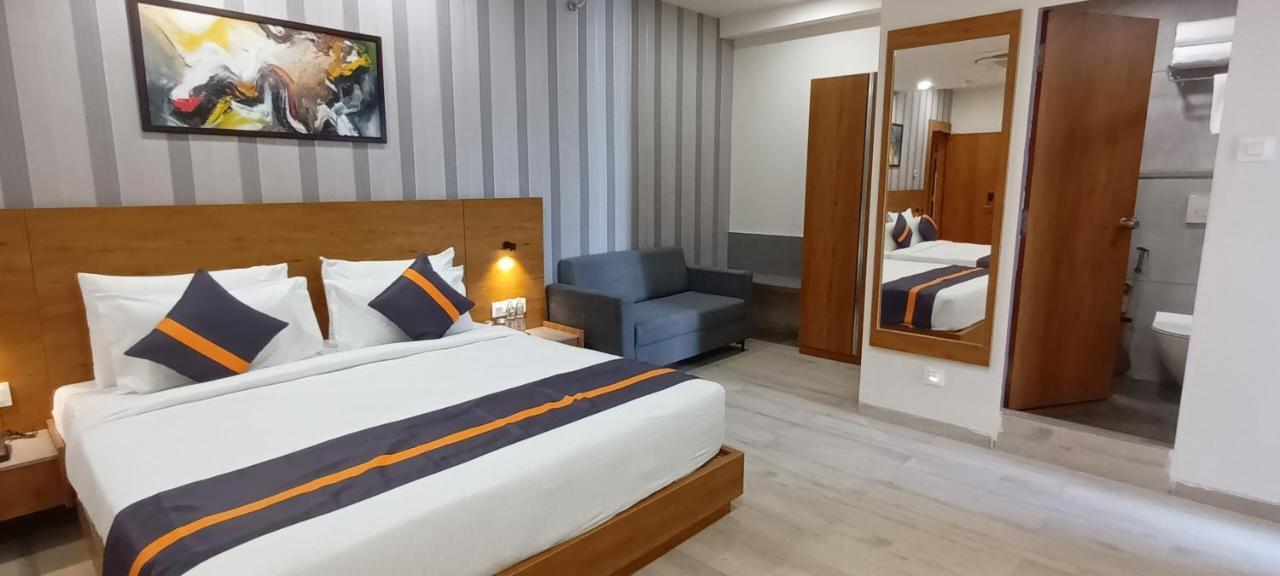 Comfort Inn , Statue Of Unity Kevadia Екстер'єр фото